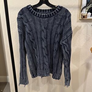 Evereve Navy Cable 💯 cotton Sweater